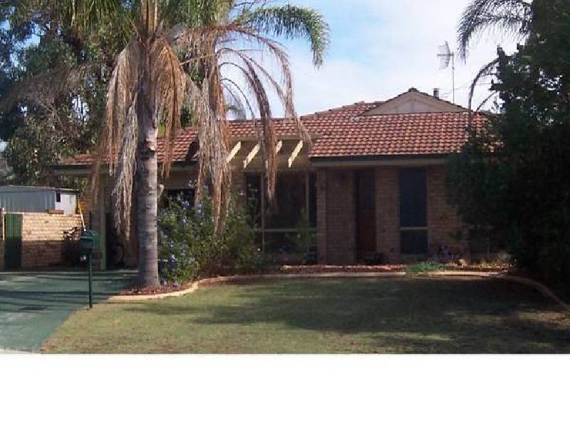 18 Richardson Court, Woodvale WA 6026