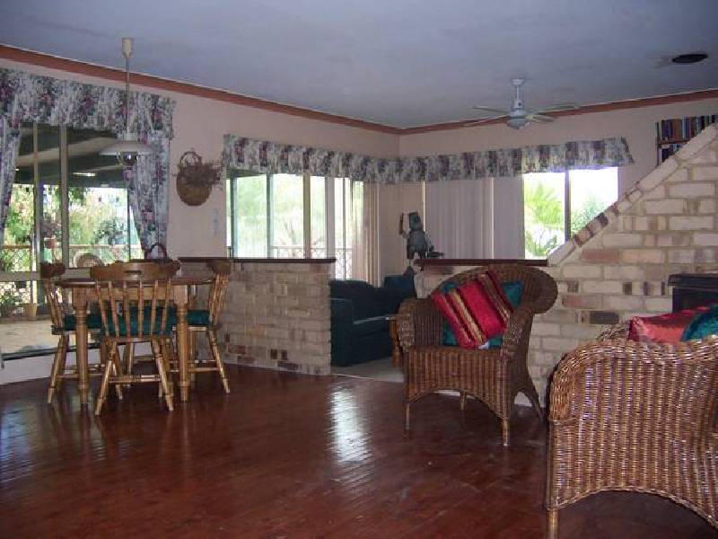 18 Richardson Court, Woodvale WA 6026