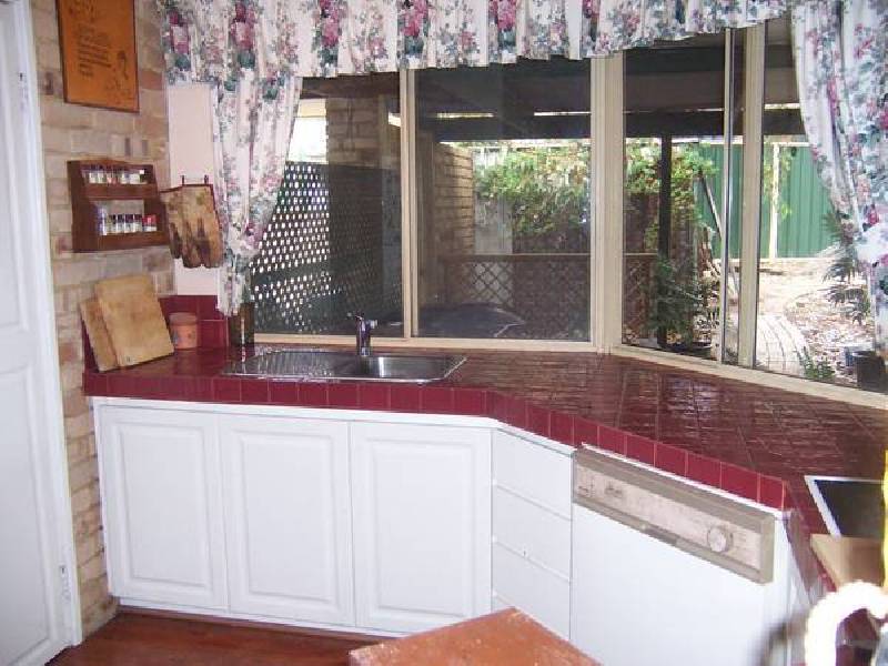 18 Richardson Court, Woodvale WA 6026