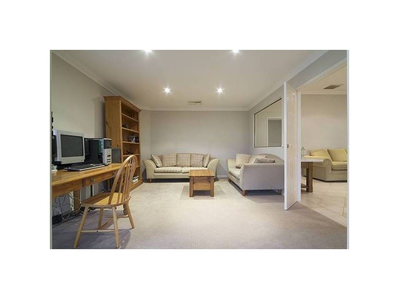 39 Monterey Drive, Woodvale WA 6026