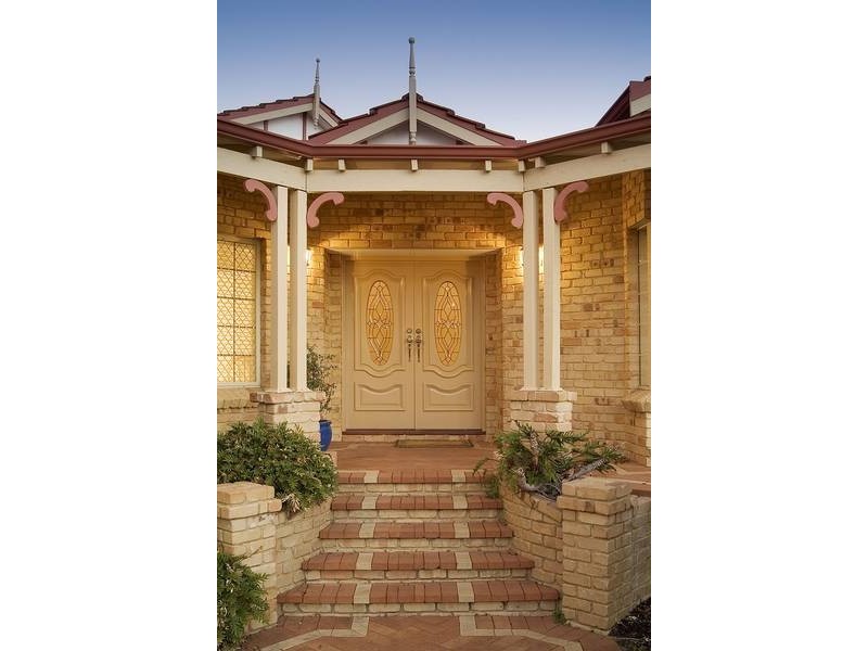 39 Monterey Drive, Woodvale WA 6026