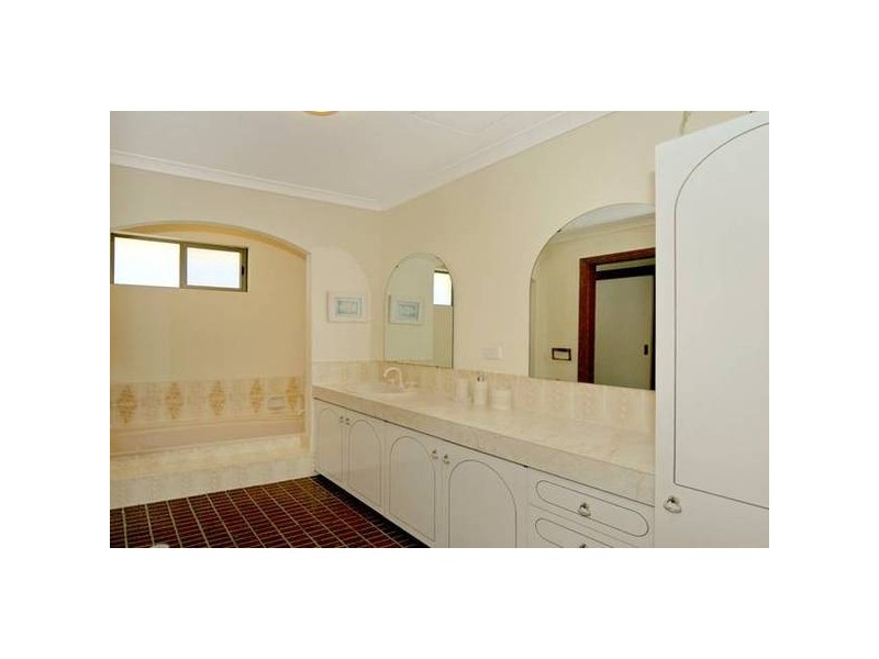 Lalina Way, Wanneroo WA 6065