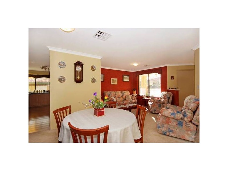 58 Heacham Avenue, Hocking WA 6065