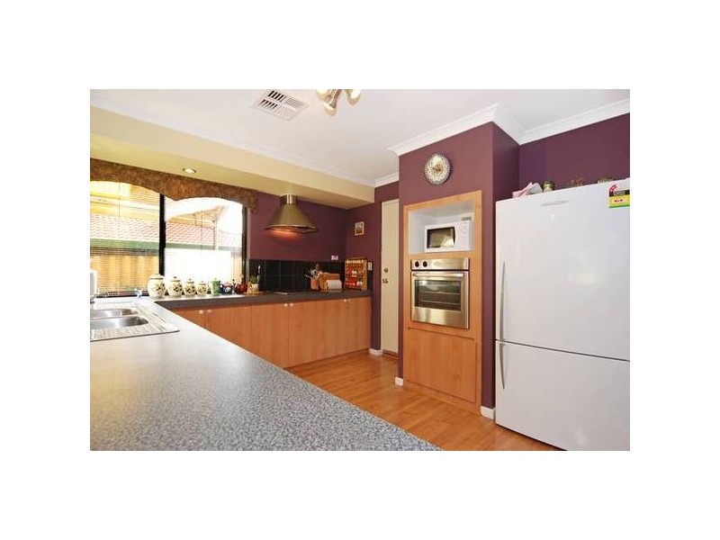 58 Heacham Avenue, Hocking WA 6065