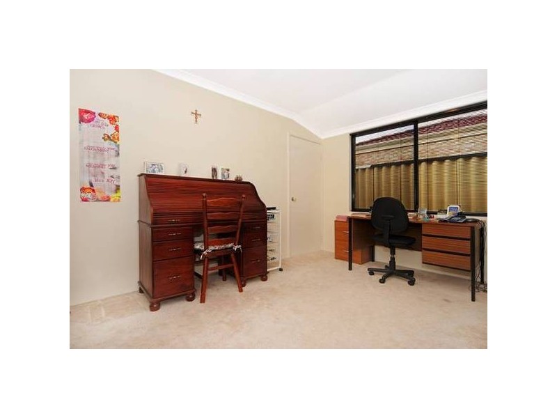 58 Heacham Avenue, Hocking WA 6065