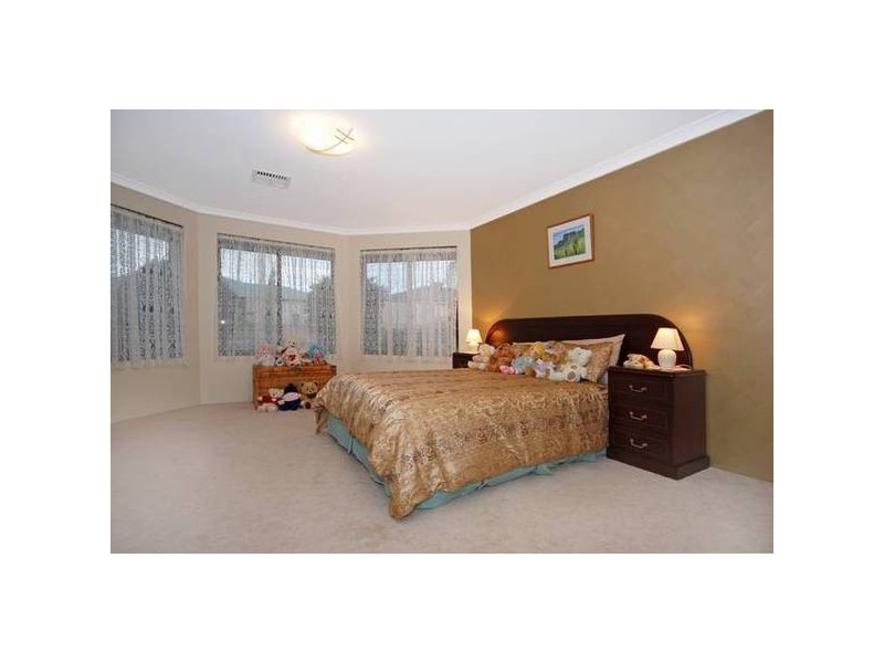 58 Heacham Avenue, Hocking WA 6065