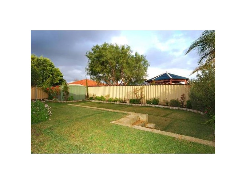 58 Heacham Avenue, Hocking WA 6065