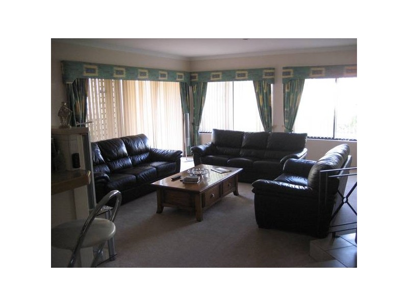 Halfpenny Chase, Iluka WA 6028