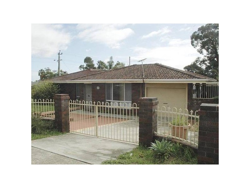 116 Casserley Avenue, Girrawheen WA 6064