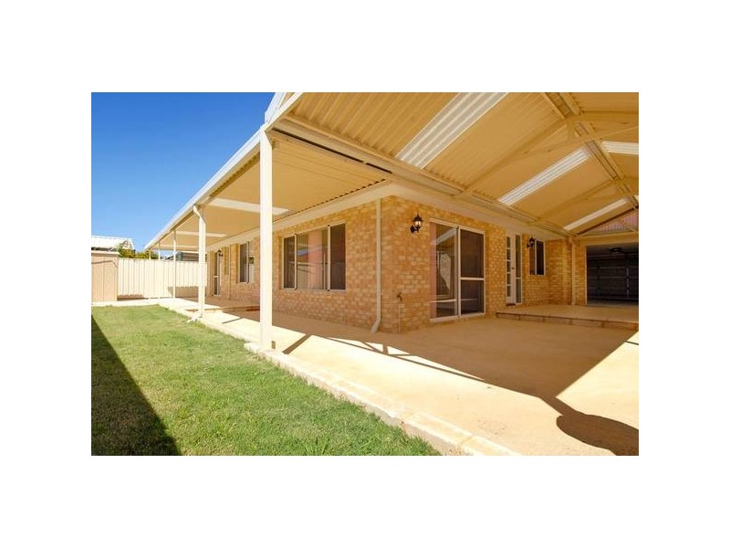 274 Paddington Avenue, Currambine WA 6028