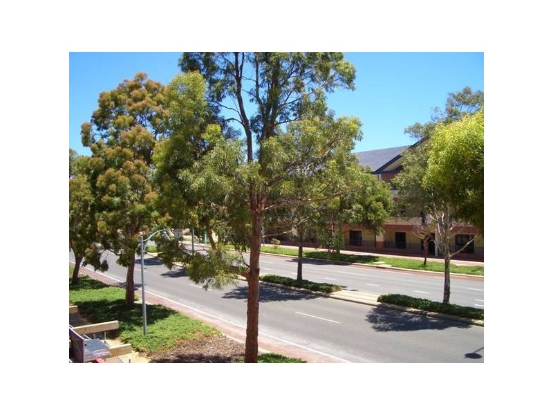 3/69 Grand Boulevard, Joondalup WA 6027