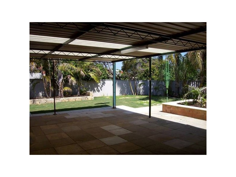 20 Kingsfold Street, Balga WA 6061