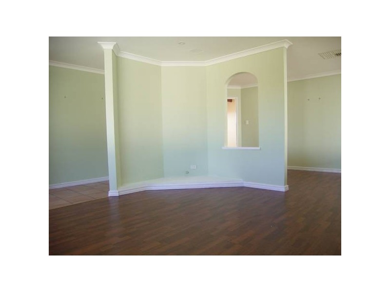 62 Cadoux Loop, Hocking WA 6065