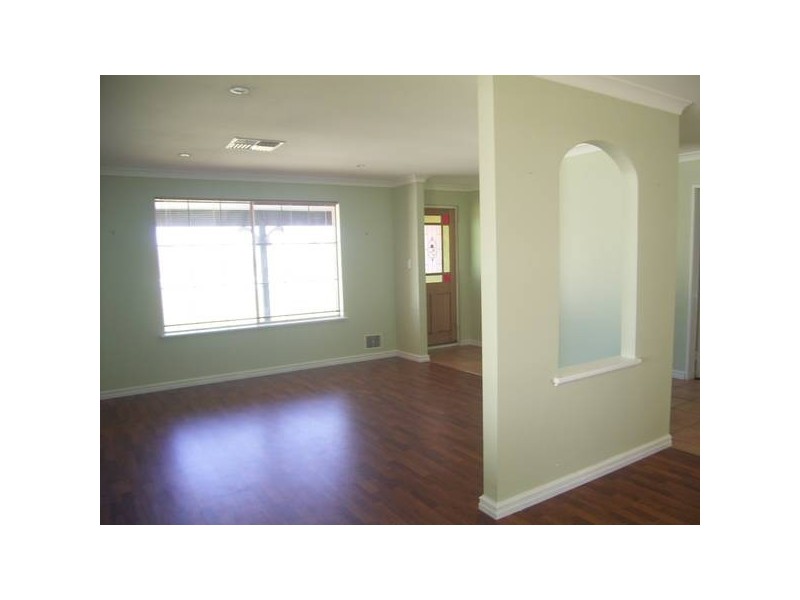 62 Cadoux Loop, Hocking WA 6065