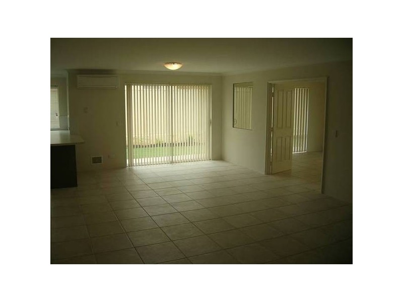 8 Oslo Street, Hocking WA 6065