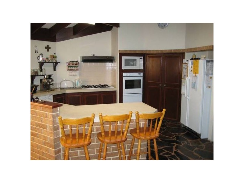 7 Lake Vista (off Lake Rise Mews) . . . Reduced $50,000 This Week!, Edgewater WA 6027