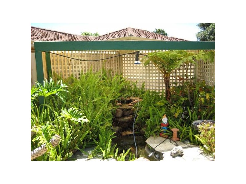 7 Lake Vista (off Lake Rise Mews) . . . Reduced $50,000 This Week!, Edgewater WA 6027