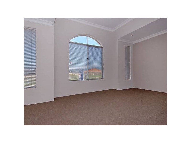 29 Goshawk Street, Tapping WA 6065