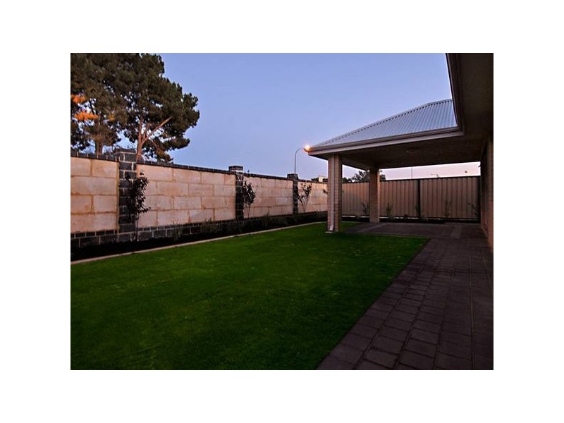 23 Triller Bend, Tapping WA 6065