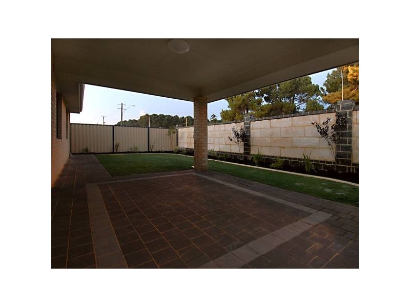 23 Triller Bend, Tapping WA 6065