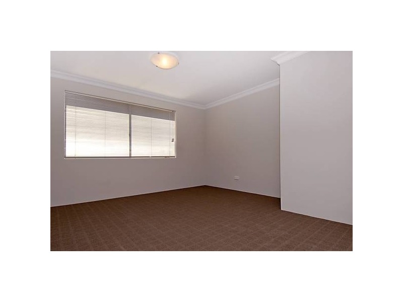 17 Rometta Way, Sinagra WA 6065