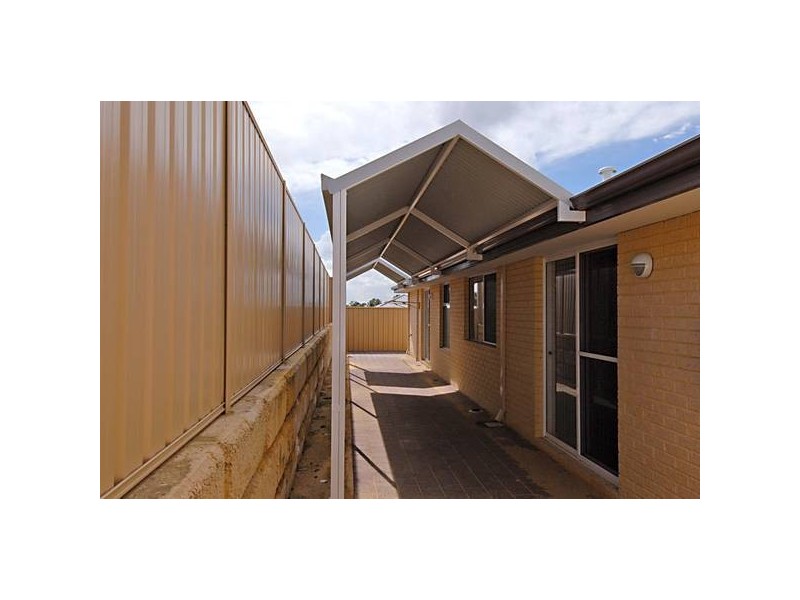 17 Rometta Way, Sinagra WA 6065