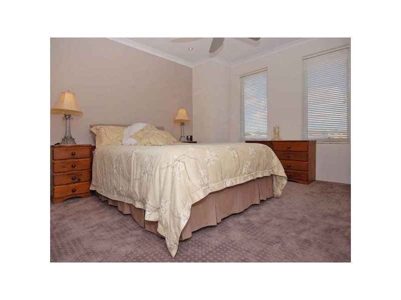 17 Nankeen Circle, Tapping WA 6065