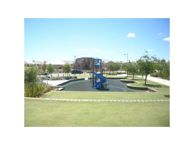 17 Nankeen Circle, Tapping WA 6065