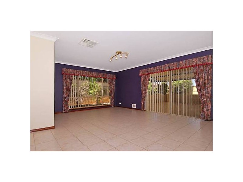 67 Westhaven Drive, Woodvale WA 6026