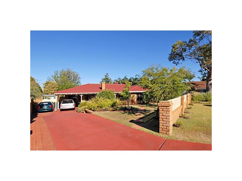 10 Tipuana Place, Edgewater WA 6027