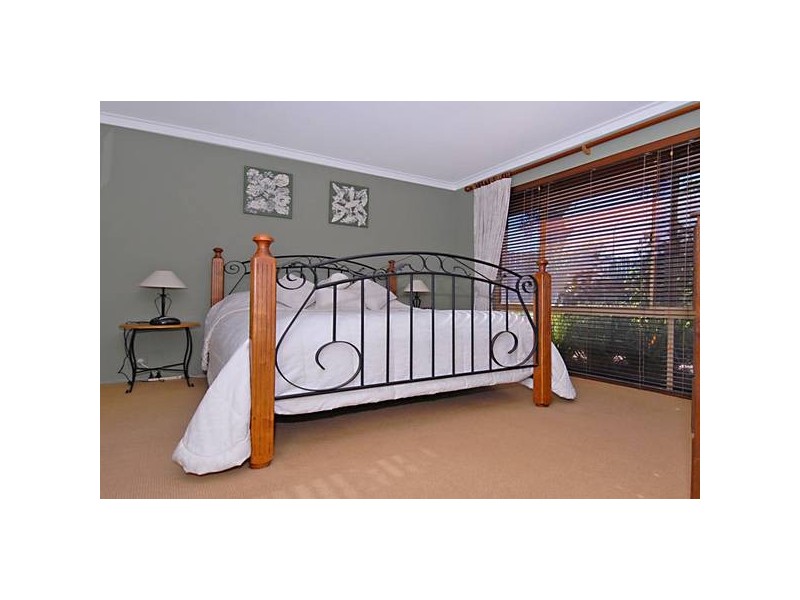 10 Tipuana Place, Edgewater WA 6027