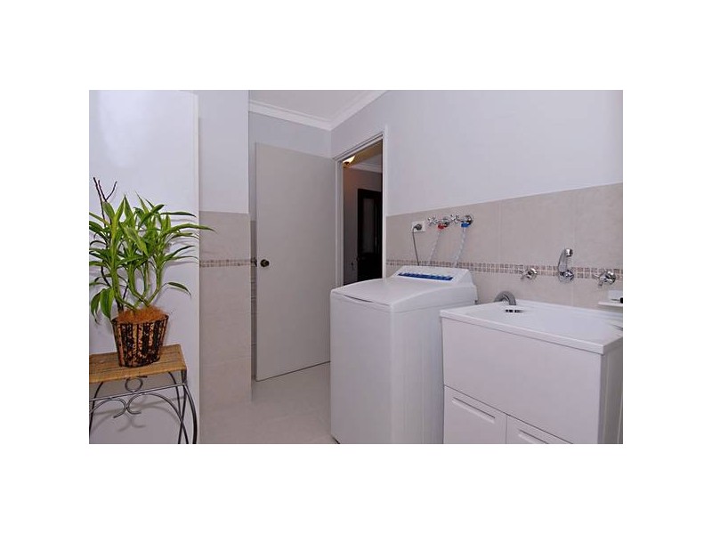 10 Tipuana Place, Edgewater WA 6027