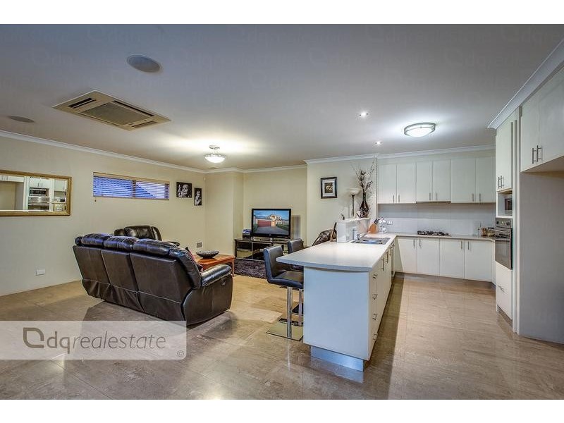 17 La Trobe Street, Landsdale WA 6065