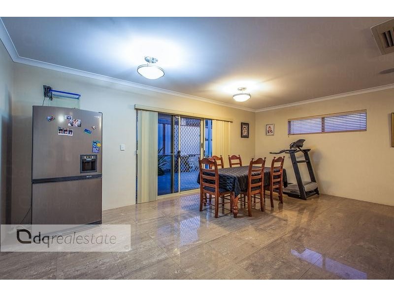 17 La Trobe Street, Landsdale WA 6065