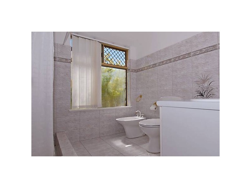 41 Monterey Drive, Woodvale WA 6026