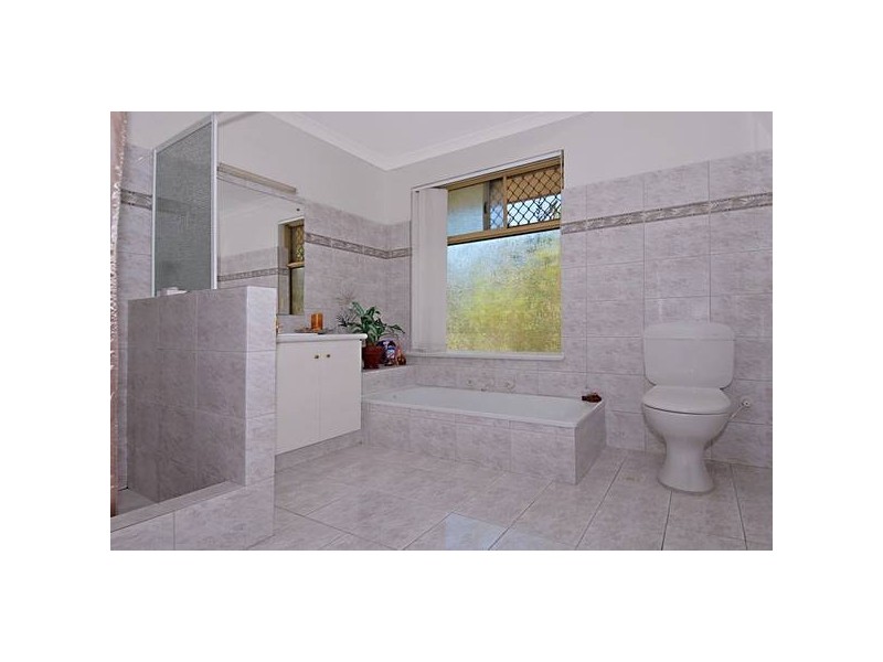 41 Monterey Drive, Woodvale WA 6026