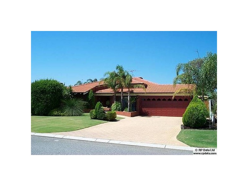 35 Fleetwood Circuit, Woodvale WA 6026