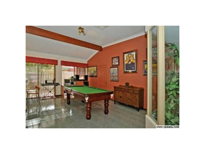 35 Fleetwood Circuit, Woodvale WA 6026