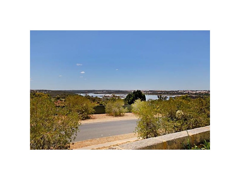 52 Stillwater Way, Edgewater WA 6027