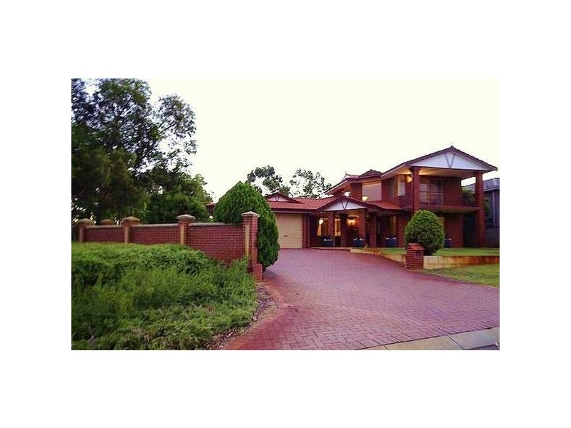 2 Phillips-Fox Terrace, Woodvale WA 6026