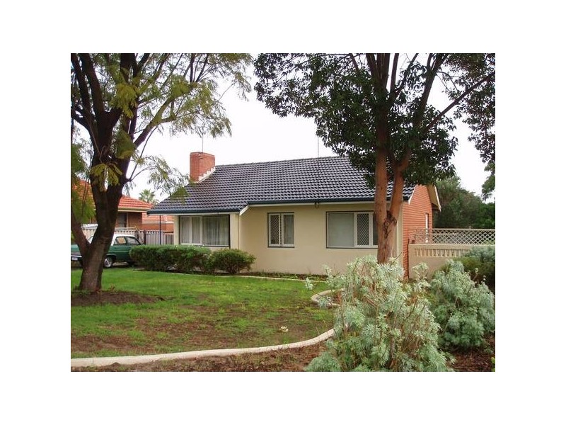 5 Poynings Street, Westminster WA 6061