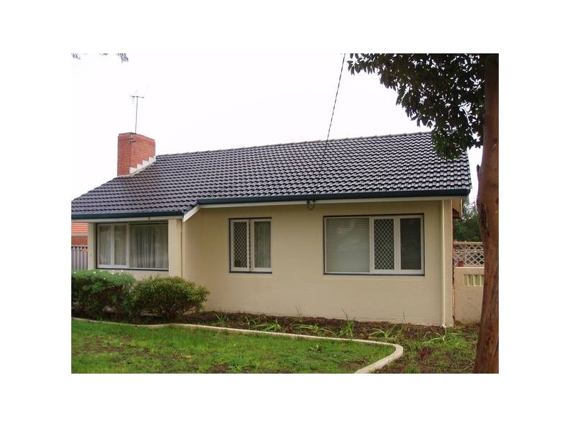 5 Poynings Street, Westminster WA 6061