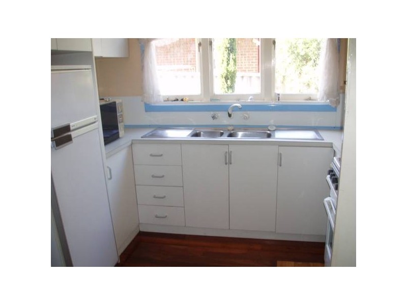 5 Poynings Street, Westminster WA 6061