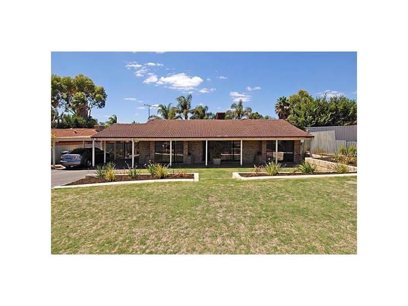 12 Leander Street, Beldon WA 6027