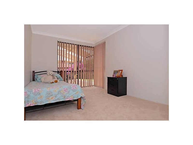 12 Leander Street, Beldon WA 6027