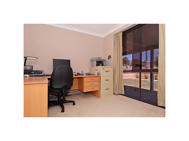 12 Leander Street, Beldon WA 6027