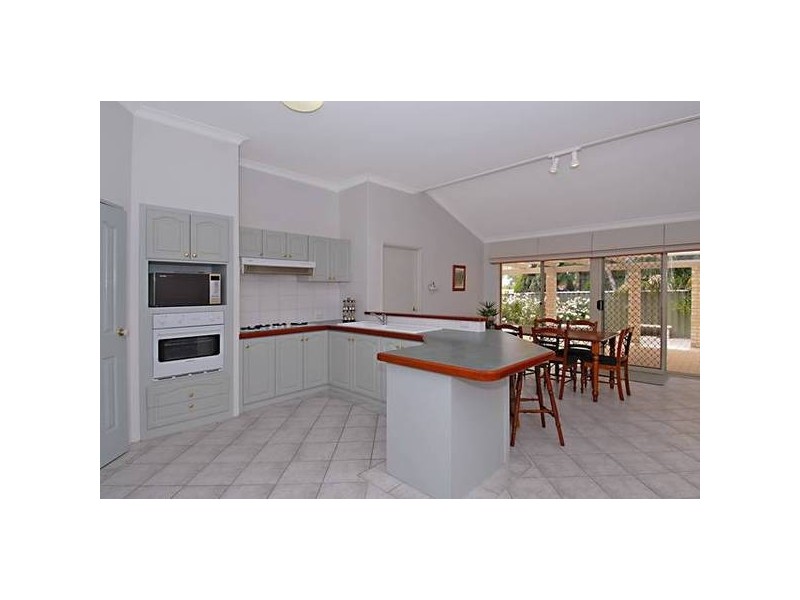 58 Parkwood Avenue, Woodvale WA 6026