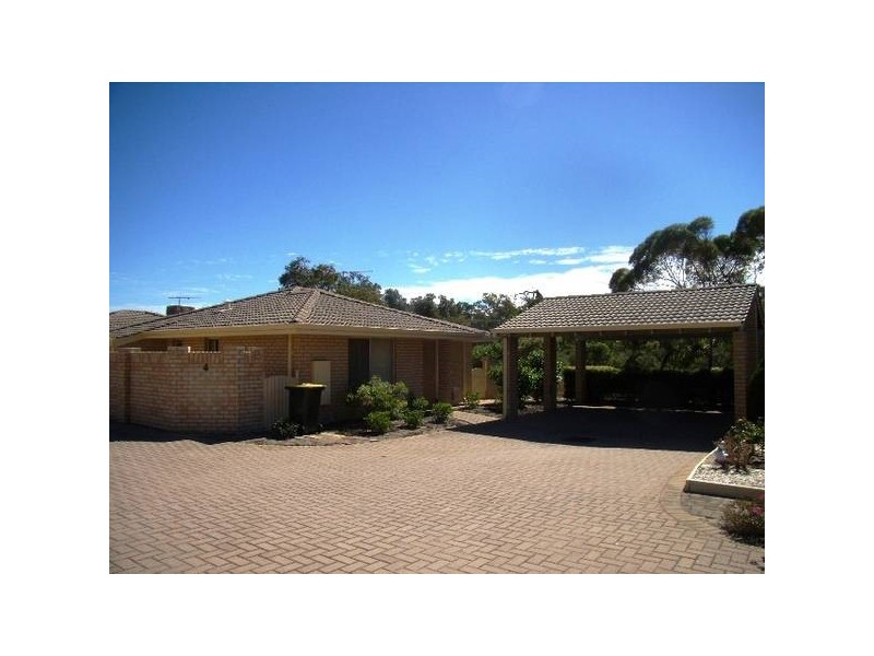 4/169 Goollelal Drive, Kingsley WA 6026