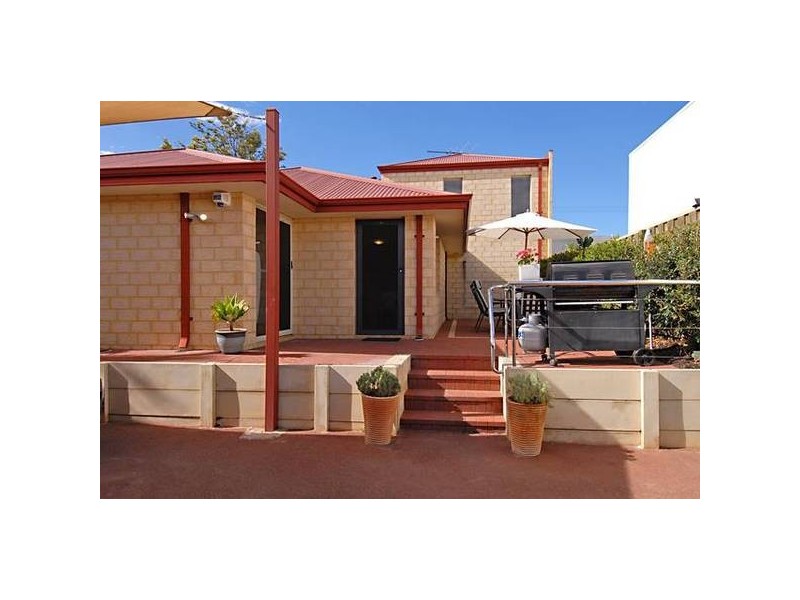232 SOUTH STREET, White Gum Valley WA 6162