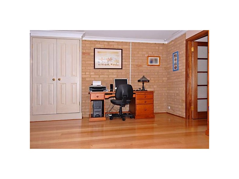 10 Lakehill Gardens, Edgewater WA 6027